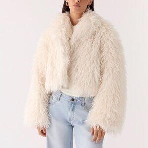 Peppermayo- Faux Fur Cropped Jacket (Ivory)